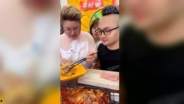 吃瓜娱乐酱祝寿